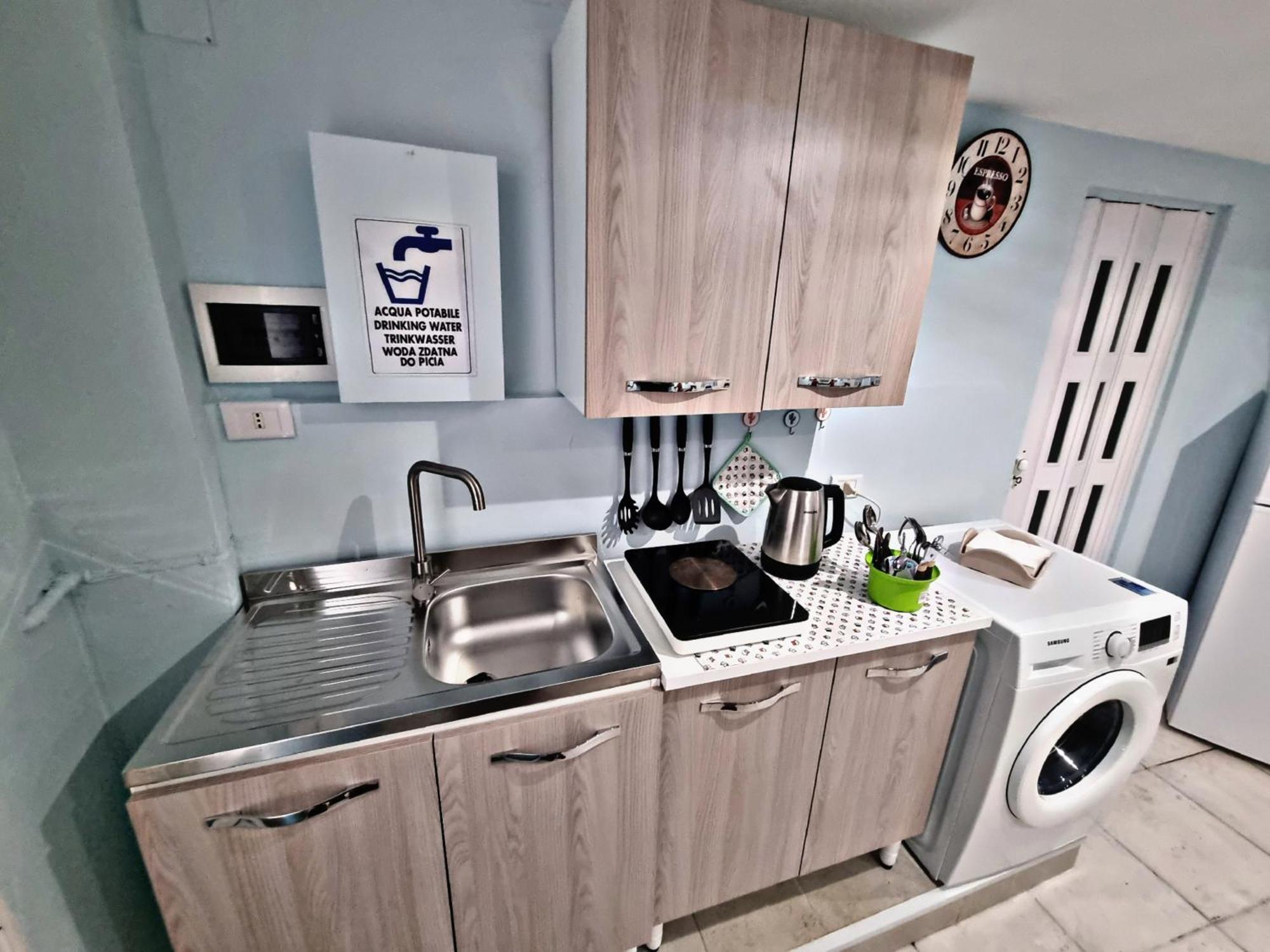 Manfredi Home Bari Extérieur photo
